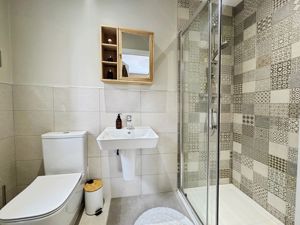 Photo 7- click for photo gallery